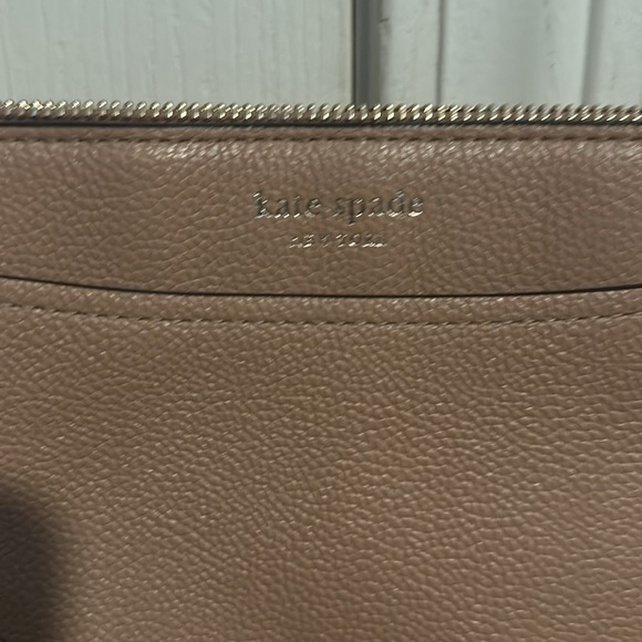 Kate Spade NY Leather Convertible Med. Crossbody Bag - Picture 2 of 7